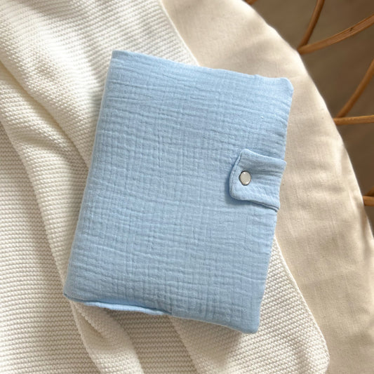 Protège carnet de santé brodé - Bleu -